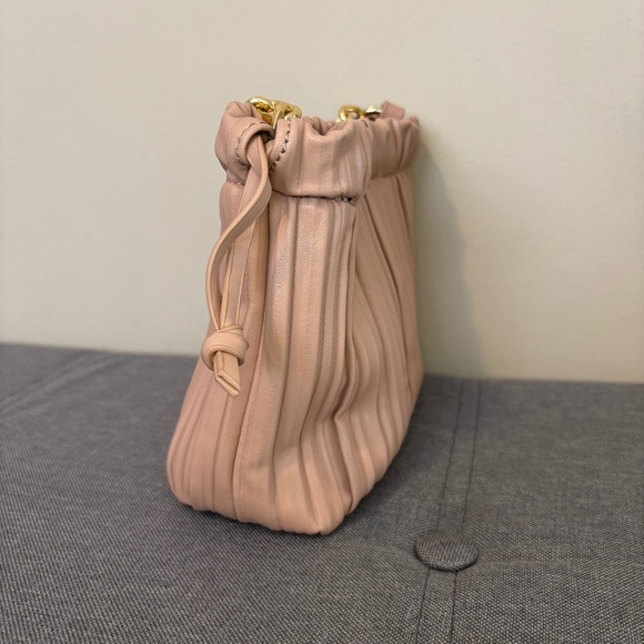 Emperia Elegant Pink Pleated Purse with Gold Chain - Picture 6 of 9